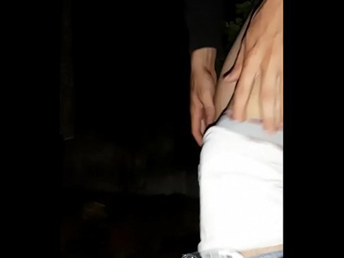 ❤️ Mijn buurman sprong op mijn quarantaine muur Fuck video at us